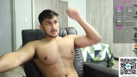 Snapshot of fatherfly001 chatting on October 2025 09:55:01 PM fatherfly001 online show from October 2025 09:55:01 PM