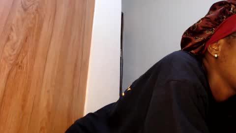 Snapshot of fatpussy_ebony chatting on February 2025 06:14:02 AM lexie online show from February 2025 06:14:02 AM