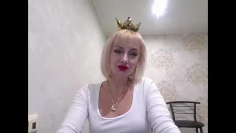 favorite_angel online show from December 2024 04:44:01 AM