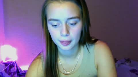 Snapshot of favorite_lovely_geneva chatting on February 2025 04:21:01 PM Jasminefeelings online show from February 2025 04:21:01 PM