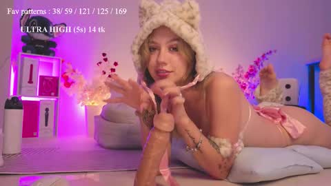 Snapshot of feelbetterwithme chatting on October 2025 04:01:02 AM Princess Kate  HOT ANAL VID ON FANSLY    Help me reach 100 likes online show from October 2025 04:01:02 AM