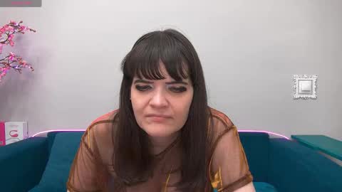 Snapshot of feelsgoodwoman chatting on May 2026 03:01:02 AM Laura online show from May 2026 03:01:02 AM