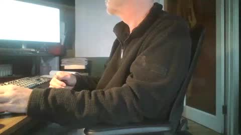 Snapshot of feet_fan69 chatting on December 2024 02:19:02 PM John Buck online show from December 2024 02:19:02 PM