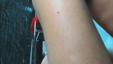 feetbynic online show from October 2025 02:51:02 PM