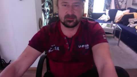 feetkissboy online show from November 2025 11:40:02 AM