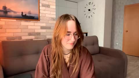 Snapshot of feleciacockrell chatting on March 2026 05:18:01 AM Mary online show from March 2026 05:18:01 AM