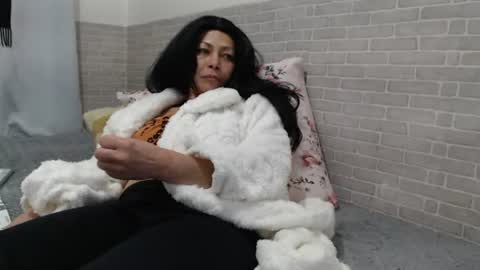 Felina Hot online show from June 2026 04:00:02 AM