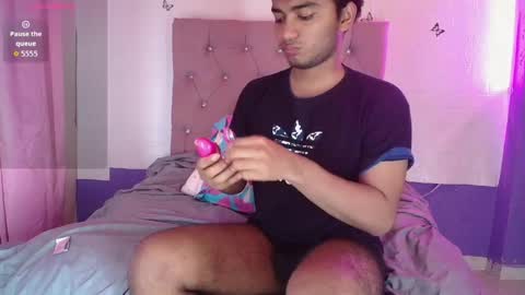 andres felipe benitez online show from April 2026 03:37:01 AM