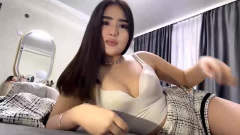 Snapshot of felisahalsema chatting on November 2025 01:18:02 PM Kendji online show from November 2025 01:18:02 PM