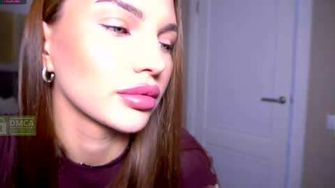 Hello im Nova online show from June 2026 01:07:02 AM