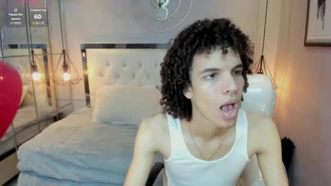 Snapshot of felix_haze chatting on June 2026 06:11:01 PM FELIPE online show from June 2026 06:11:01 PM