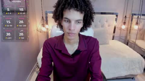 Snapshot of felix_haze chatting on June 2026 05:28:02 PM FELIPE online show from June 2026 05:28:02 PM