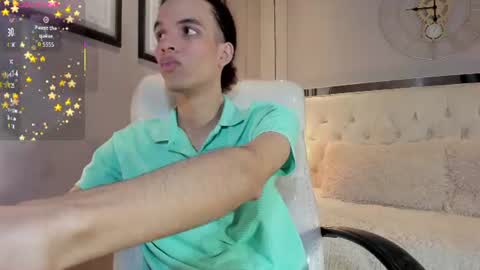 Snapshot of felix_haze chatting on July 2026 06:10:01 PM FELIPE online show from July 2026 06:10:01 PM