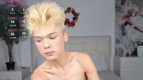 Snapshot of felix_rey chatting on November 2025 04:00:01 PM Felix online show from November 2025 04:00:01 PM