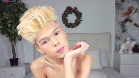 Snapshot of felix_rey chatting on December 2025 06:16:01 PM Felix online show from December 2025 06:16:01 PM