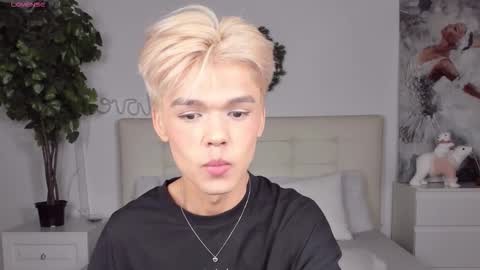 Snapshot of felix_rey chatting on December 2025 06:46:02 PM Felix online show from December 2025 06:46:02 PM