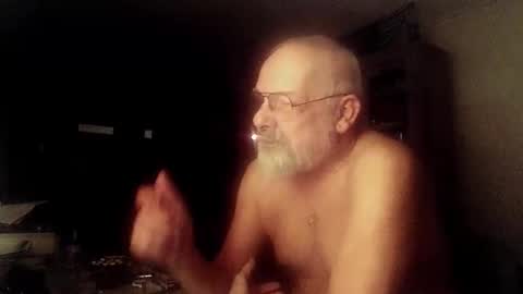 Snapshot of femdom_sub chatting on December 2024 06:52:02 AM femdom_sub online show from December 2024 06:52:02 AM