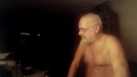 Snapshot of femdom_sub chatting on December 2024 04:32:01 AM femdom_sub online show from December 2024 04:32:01 AM