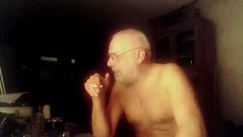 Snapshot of femdom_sub chatting on December 2024 06:39:01 AM femdom_sub online show from December 2024 06:39:01 AM