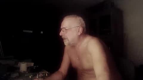 Snapshot of femdom_sub chatting on February 2025 04:28:02 AM femdom_sub online show from February 2025 04:28:02 AM