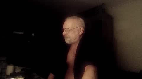 Snapshot of femdom_sub chatting on March 2025 03:19:01 AM femdom_sub online show from March 2025 03:19:01 AM