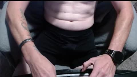 fengshui1982 online show from December 2025 05:13:01 AM