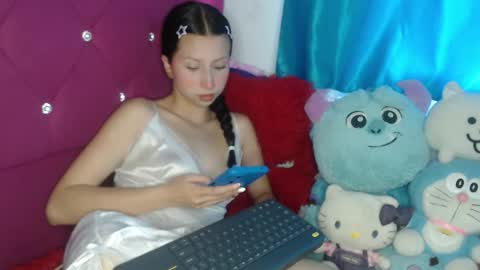 Fenixxx online show from October 2025 09:15:02 PM