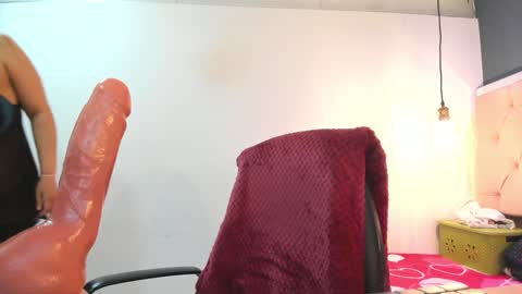 Snapshot of fer_wow chatting on January 2025 03:04:02 PM Fernanda online show from January 2025 03:04:02 PM