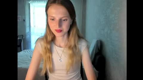 Snapshot of feralberry_dina chatting on July 2026 10:21:01 AM Dana online show from July 2026 10:21:01 AM