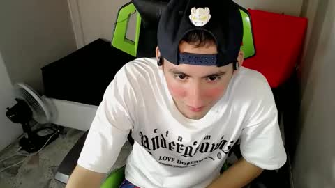 Snapshot of fernan_flow chatting on November 2025 03:08:02 AM FERNANDO online show from November 2025 03:08:02 AM