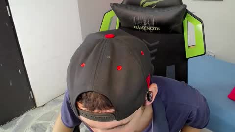 Snapshot of fernan_flow chatting on November 2025 02:47:02 AM FERNANDO online show from November 2025 02:47:02 AM