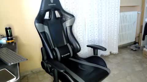 Snapshot of fernan_reds chatting on February 2026 04:08:01 PM Fernan online show from February 2026 04:08:01 PM