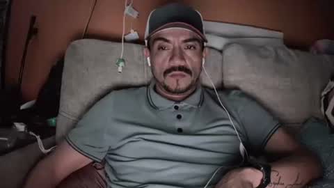 Snapshot of fernand89 chatting on January 2025 06:24:02 AM fernand89 online show from January 2025 06:24:02 AM