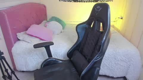 Fernanda Diaz online show from May 2026 06:16:02 PM