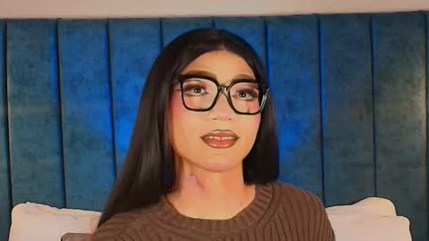 fernanda online show from November 2025 03:43:02 AM