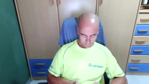 fernandez83 online show from June 2026 07:14:01 PM