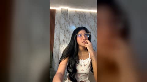 Freyja  online show from February 2026 01:57:02 AM