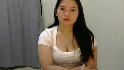Snapshot of fhwilloughbyxx chatting on June 2026 06:45:02 PM fhwilloughbyxx online show from June 2026 06:45:02 PM