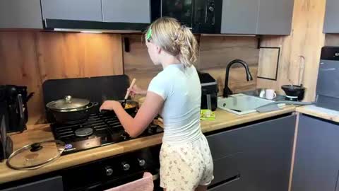 Eva online show from June 2026 09:40:01 AM