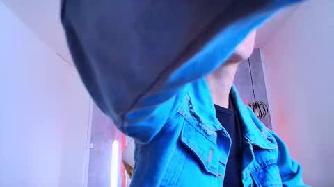   online show from October 2025 11:53:02 AM