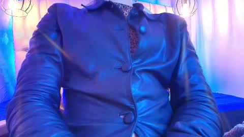   online show from December 2025 07:37:01 AM