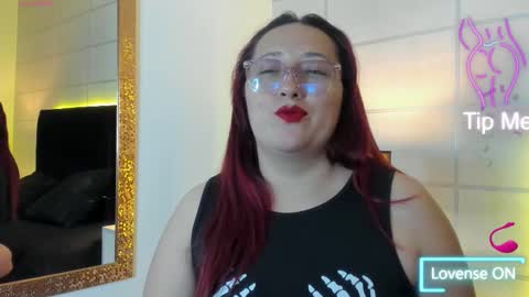 Luciana online show from October 2025 04:42:01 AM