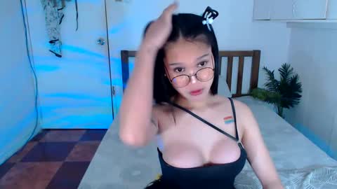 Snapshot of filipina_sassyqirl19xxx chatting on January 2025 09:24:02 AM sweet online show from January 2025 09:24:02 AM