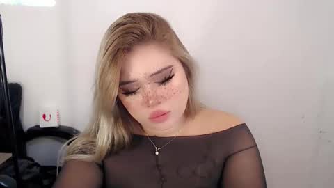 Snapshot of filipina_slutty69xxx chatting on September 2025 01:38:02 AM Angela DONT FORGET TO FOLLOW AND GIVE ME APPRECIATION online show from September 2025 01:38:02 AM