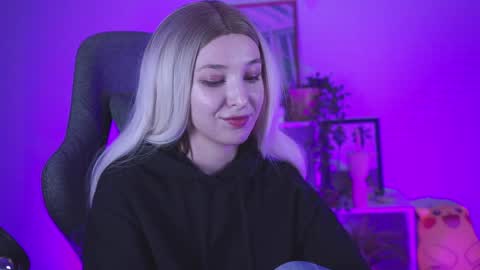 cap and Lana  online show from December 2024 02:37:01 PM