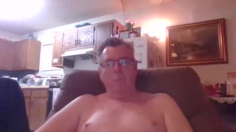 Snapshot of finderfiner chatting on April 2026 05:55:01 AM finderfiner online show from April 2026 05:55:01 AM