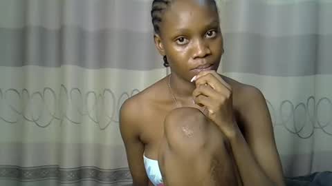 fine_queen12 online show from December 2024 03:02:01 PM