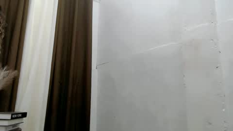 Jasmine online show from October 2025 12:22:02 AM