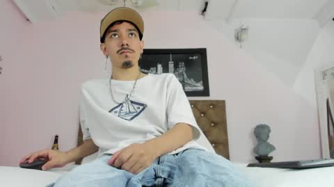 finn_jackson online show from April 2026 07:22:01 PM