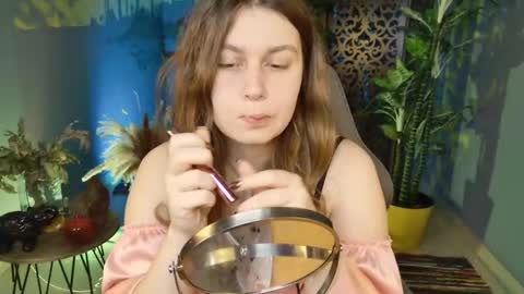 fiora online show from November 2025 05:49:01 AM